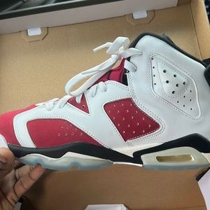 Jordan 6s size 6.5